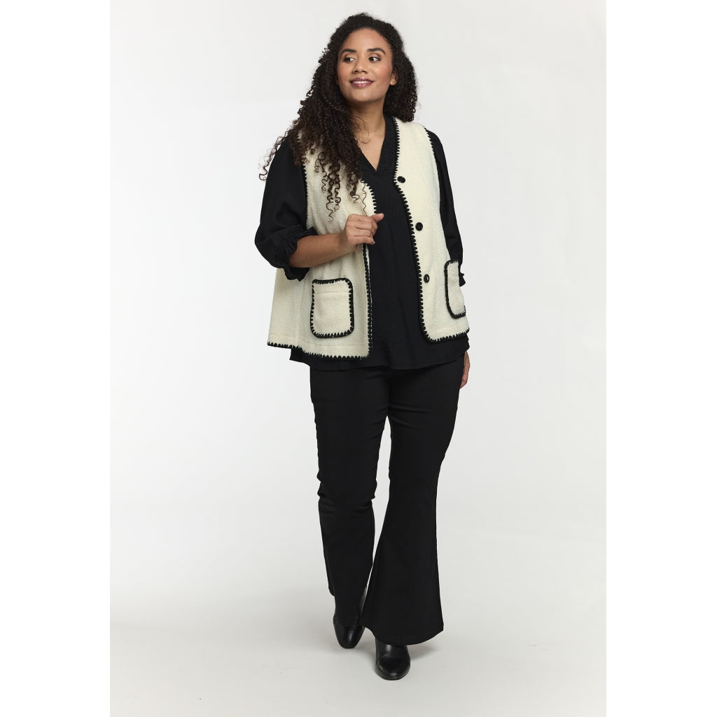 Studio SElina Vest Vest Off-white with black