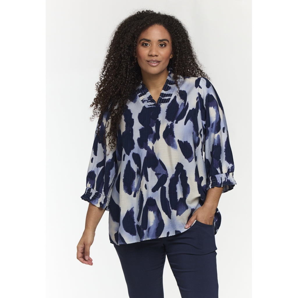 Studio SFeodora Blouse with smock neck Blouse Blue clouds