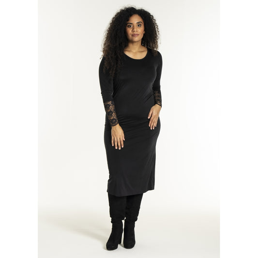 Studio SNoreen Long underdress with lace Dress Black